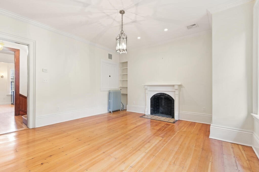 property viewer photo 2
