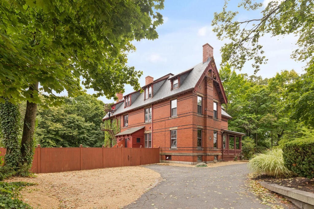 property viewer photo 24