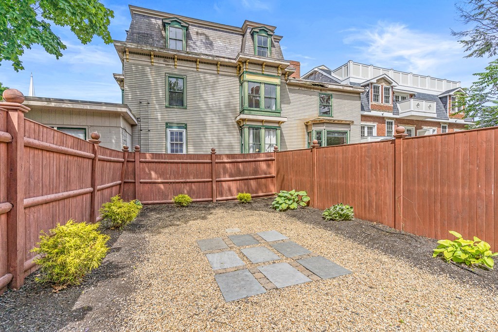 property viewer photo 27