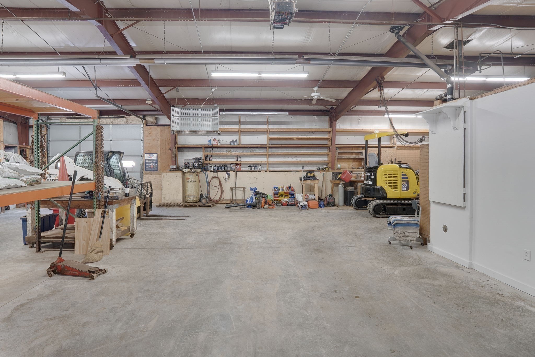 main property photo 17