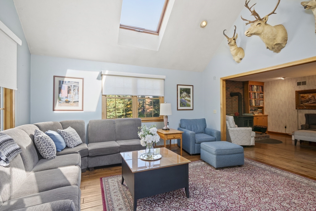 property viewer photo 11