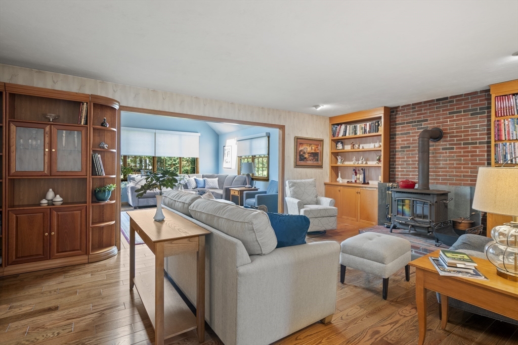 property viewer photo 7