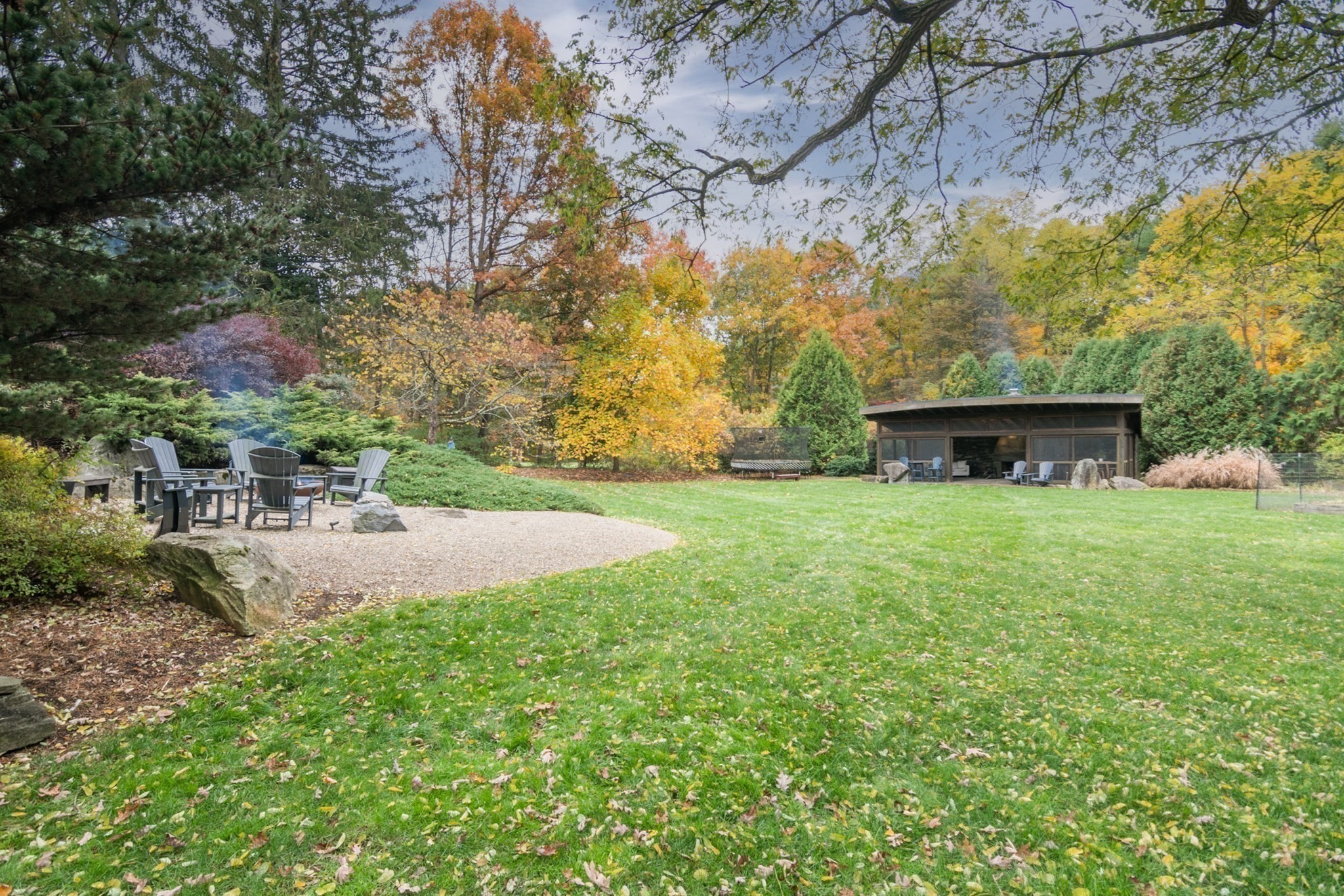 main property photo 38