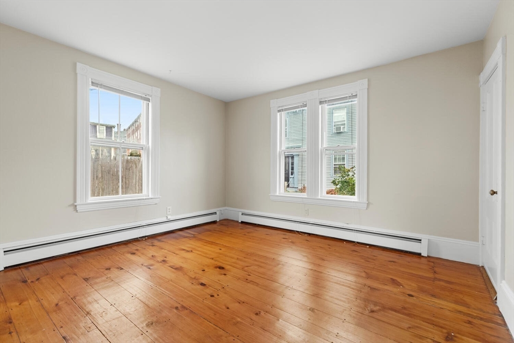 property viewer photo 12