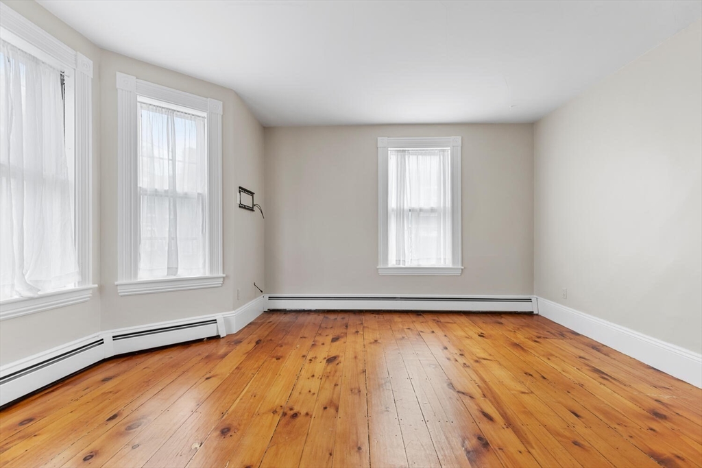 property viewer photo 6