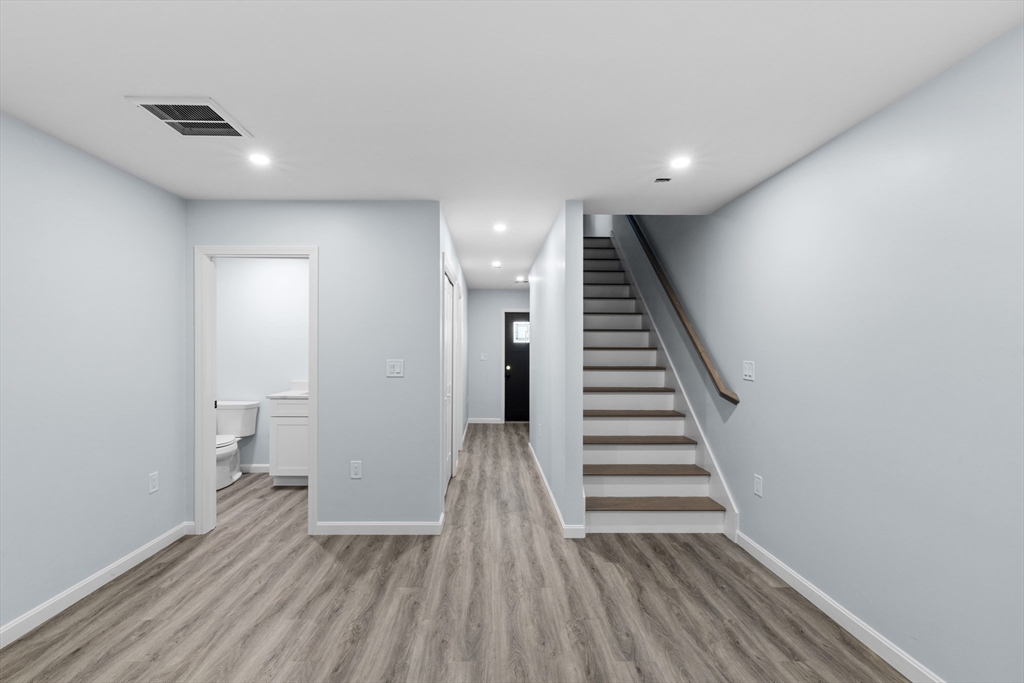 property viewer photo 10