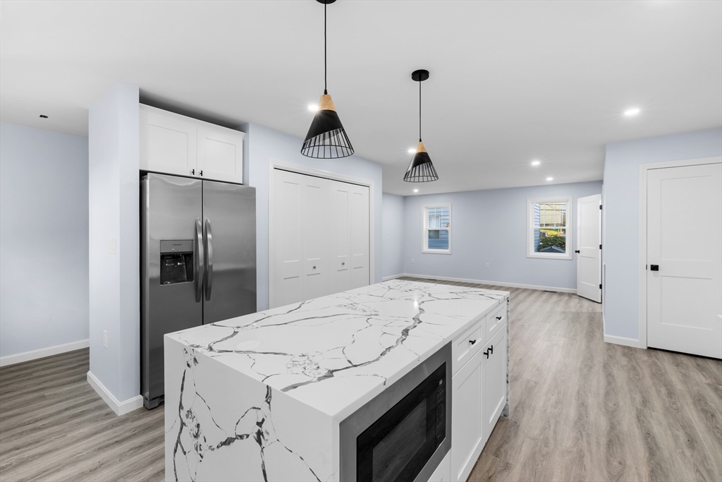 property viewer photo 5