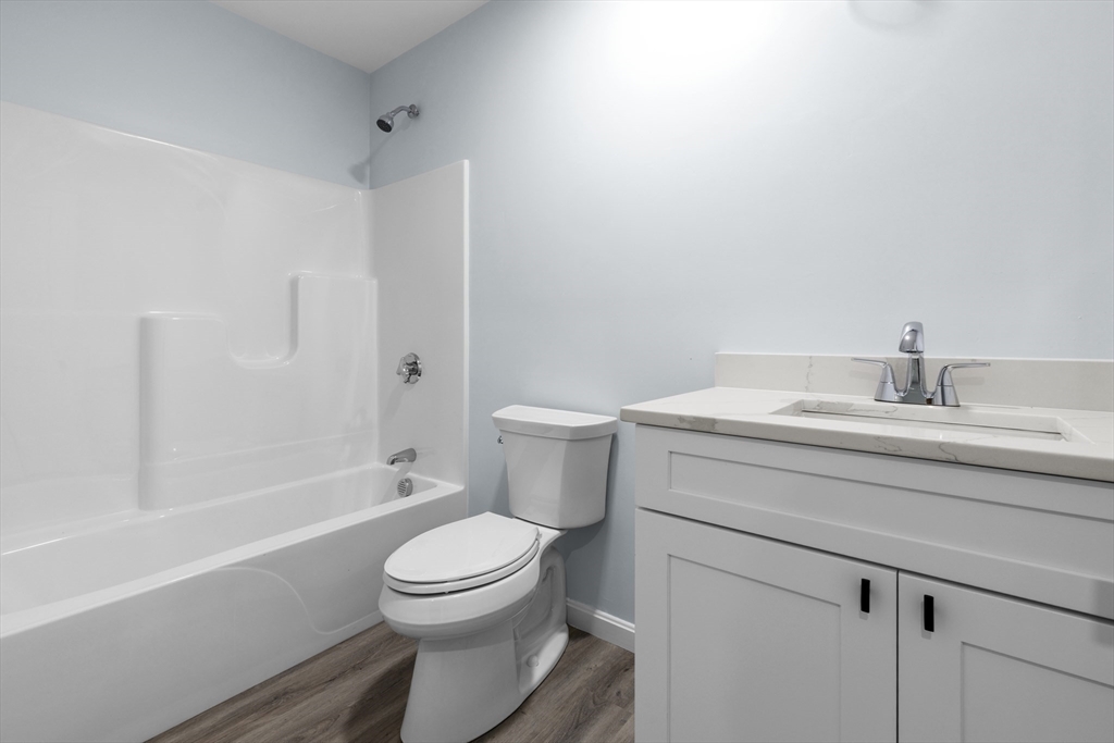 property viewer photo 9