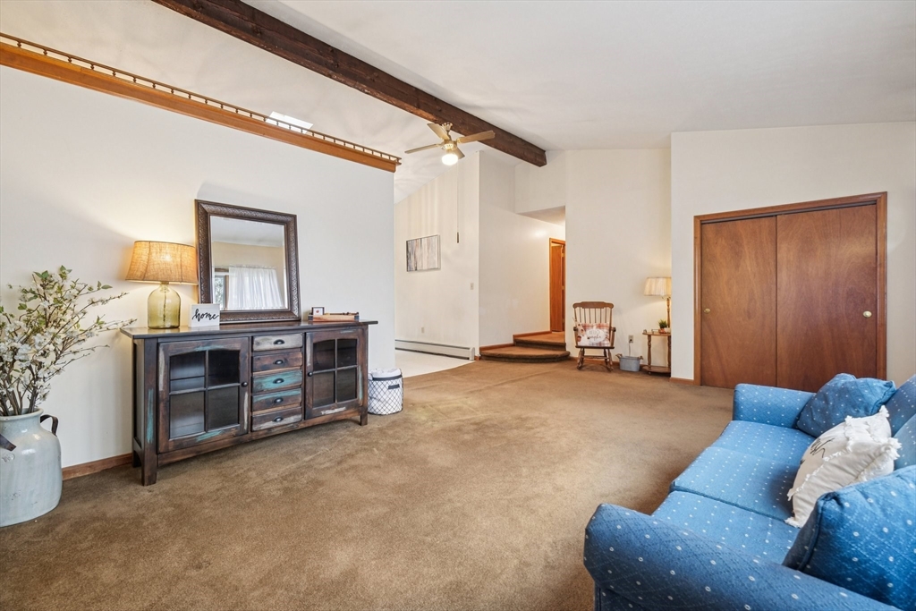 property viewer photo 3