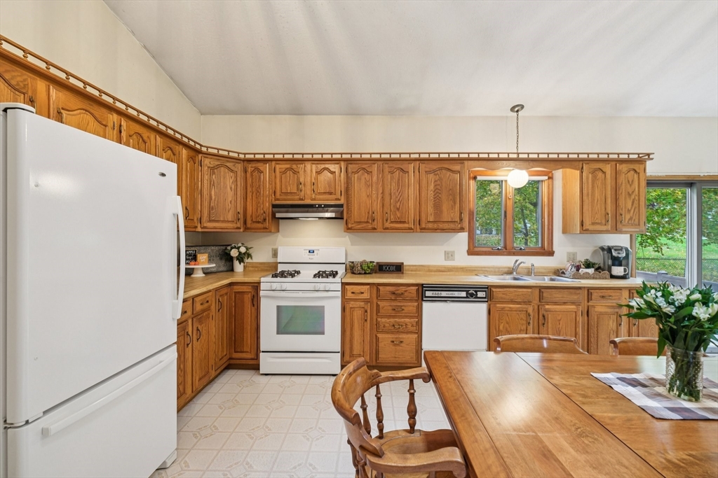 property viewer photo 7