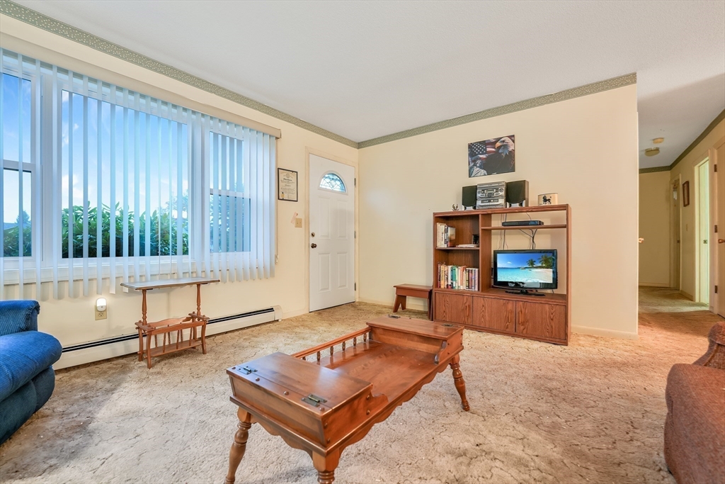 property viewer photo 7