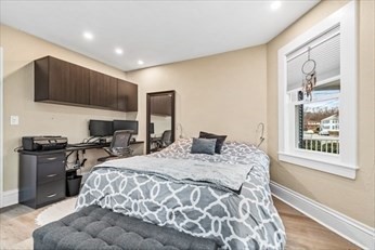 property viewer photo 16
