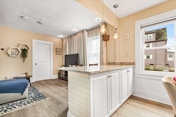 property viewer photo 3
