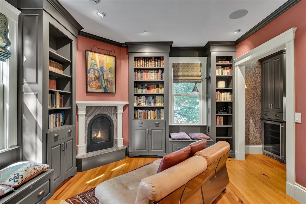 property viewer photo 9