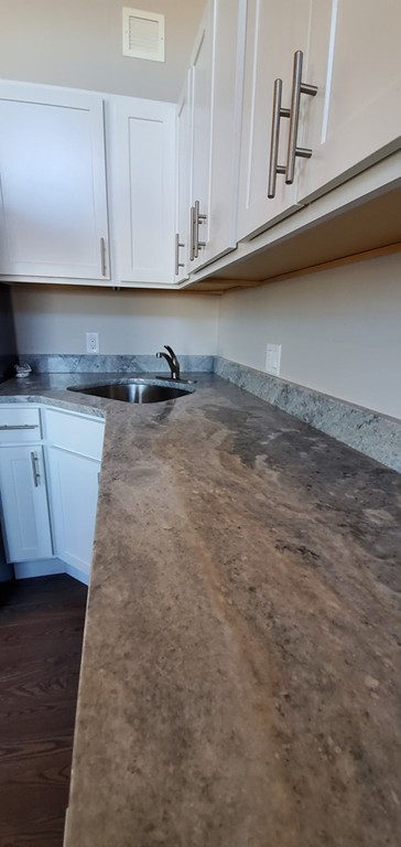 property viewer photo 4