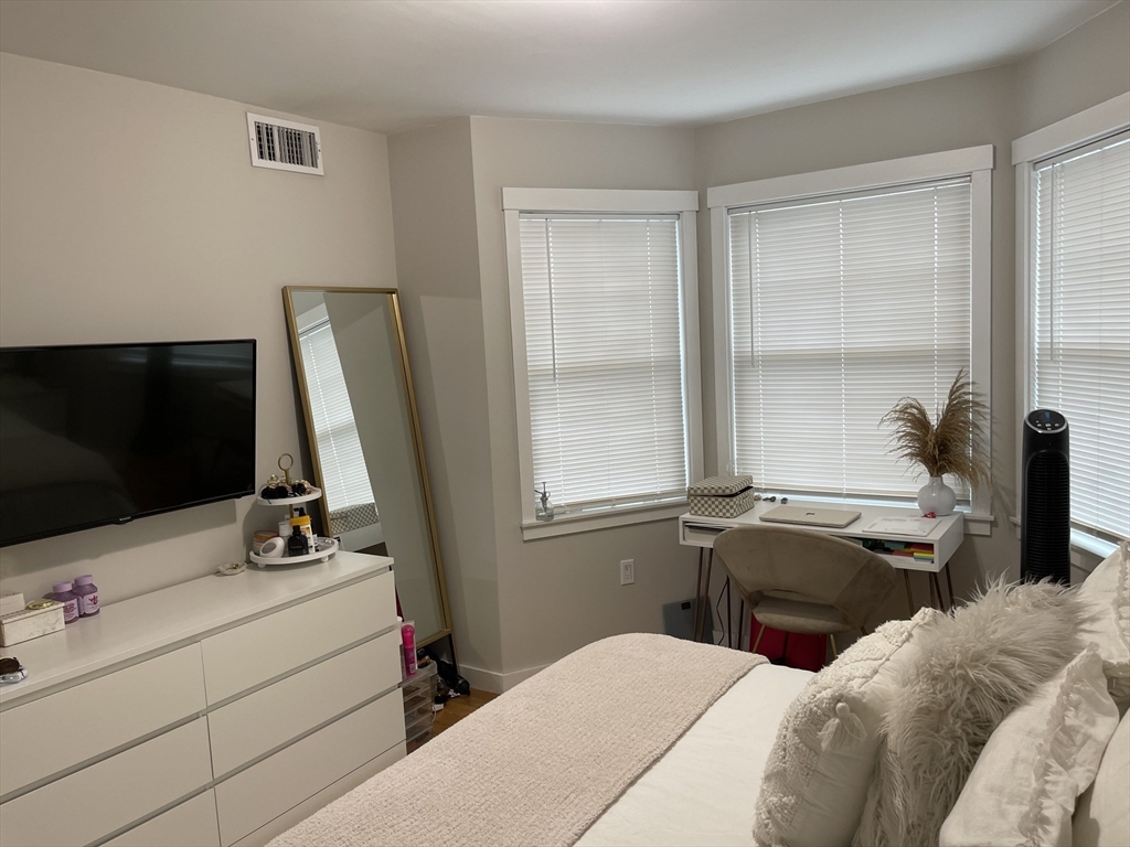 property viewer photo 5