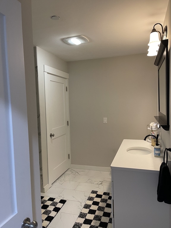 property viewer photo 7
