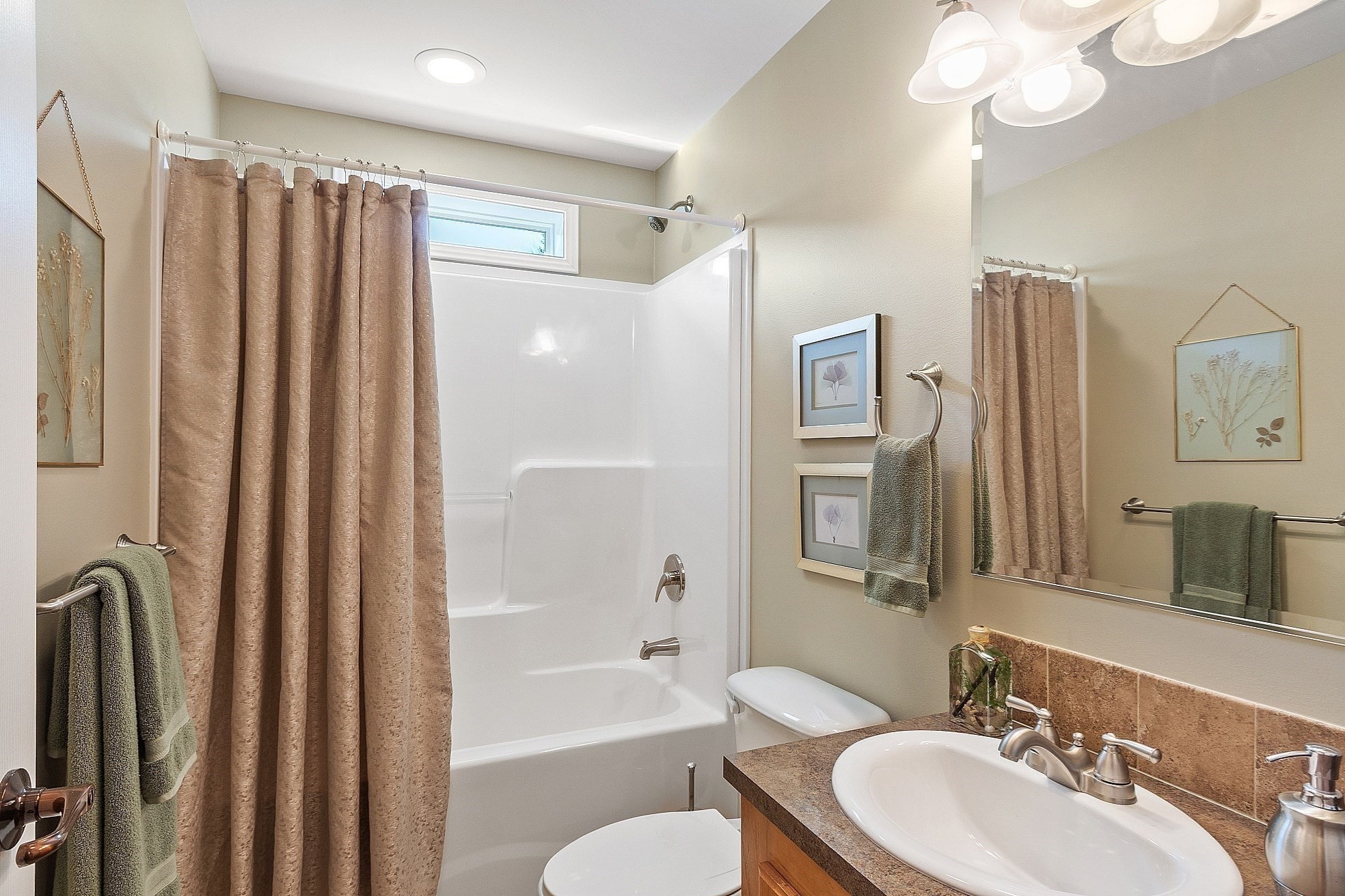 property viewer photo 18