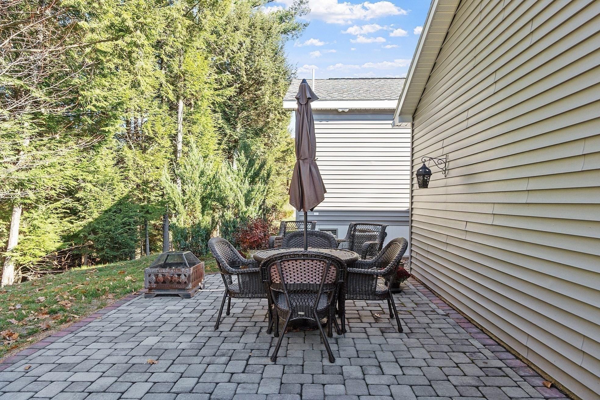 property viewer photo 35