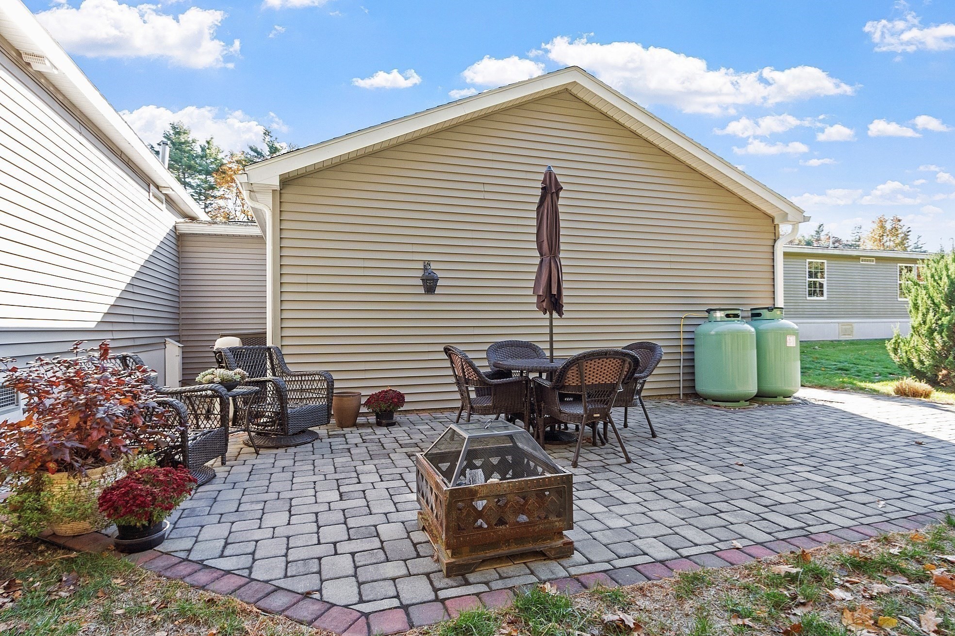 property viewer photo 36