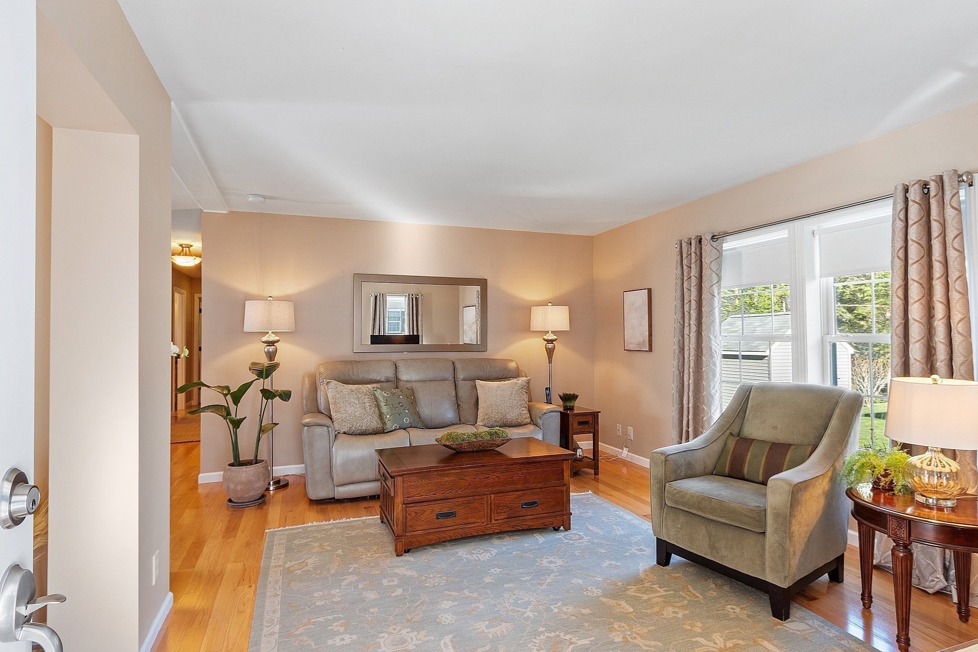 property viewer photo 4