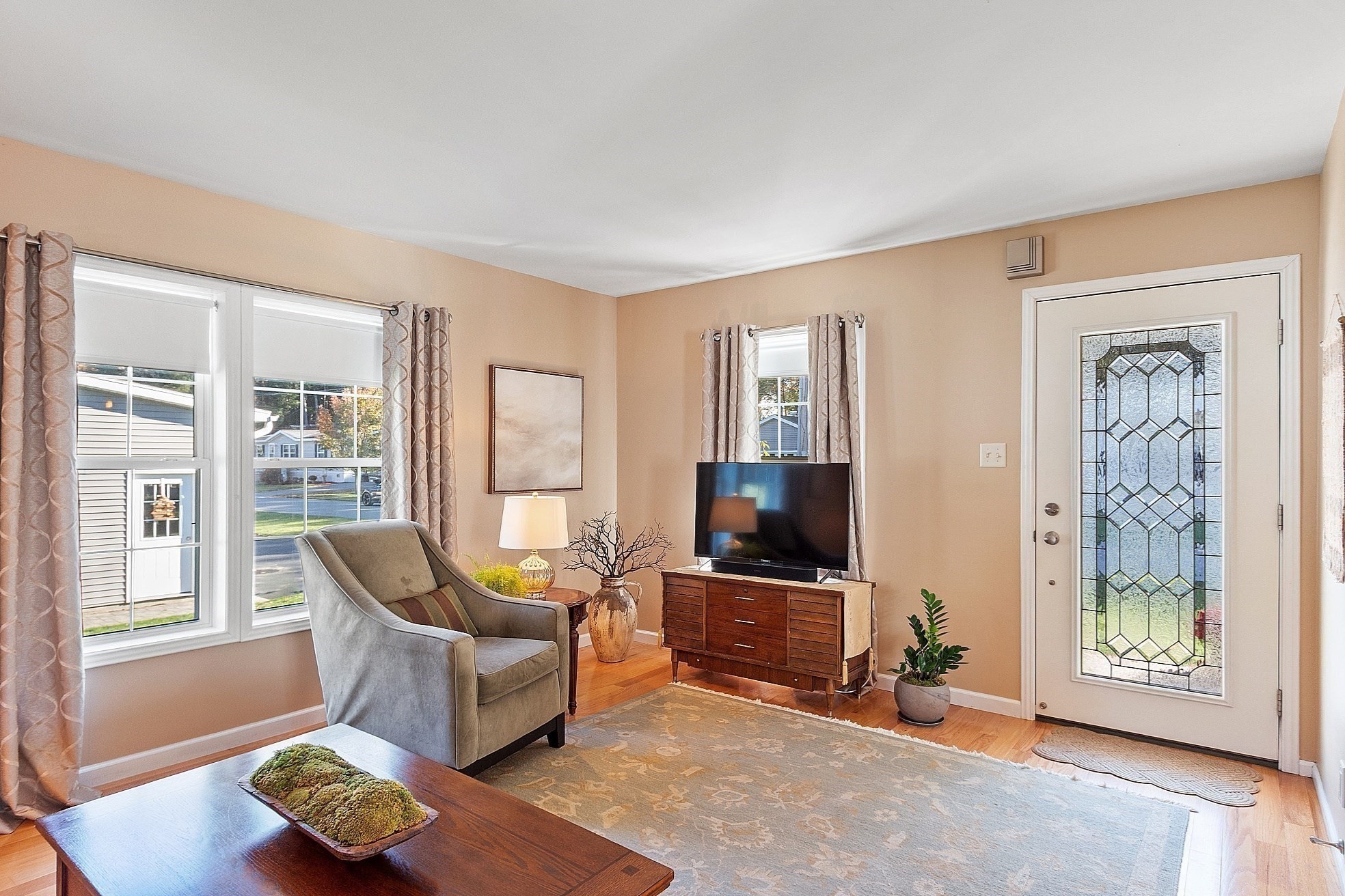 property viewer photo 5