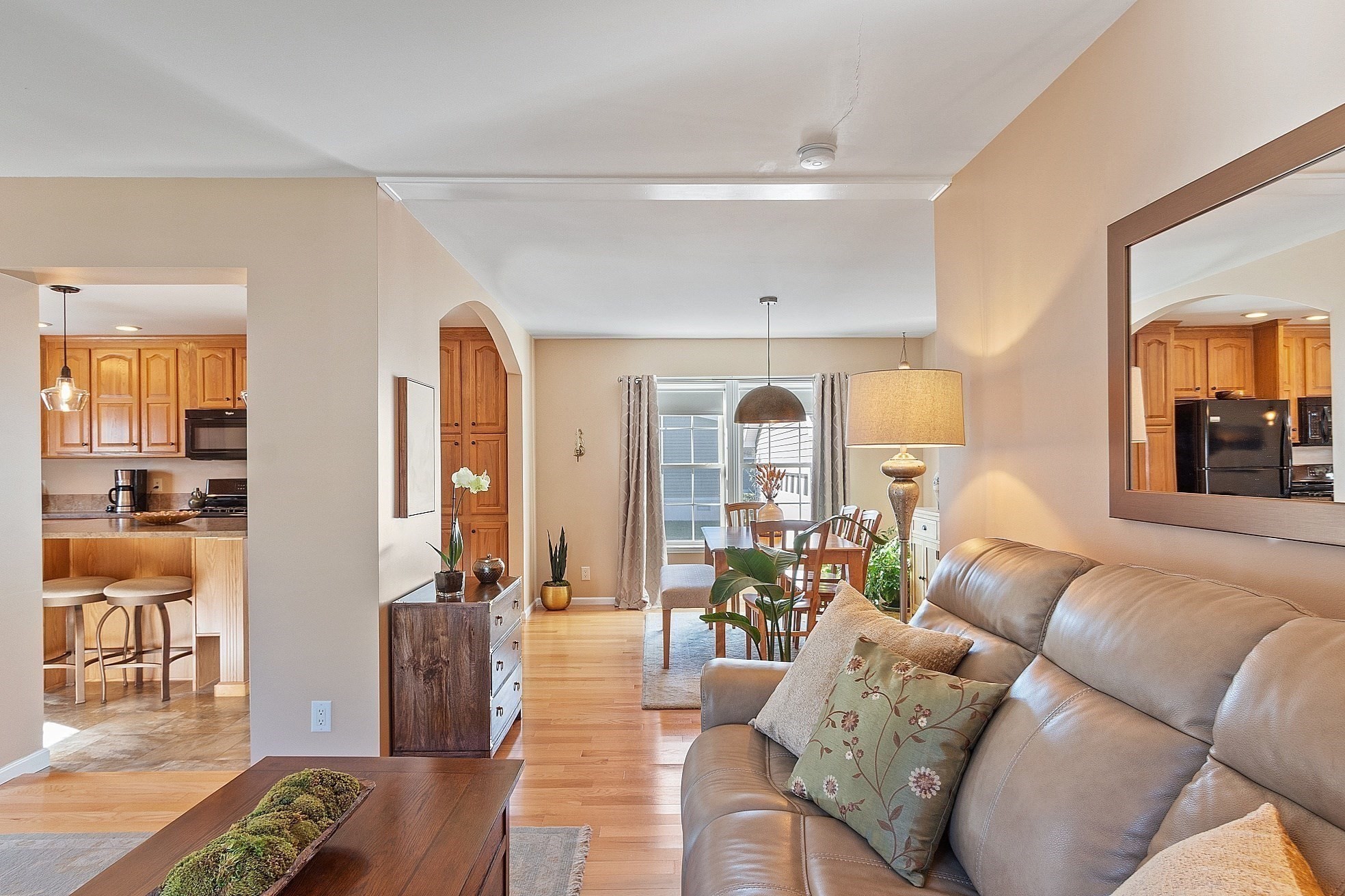 property viewer photo 7