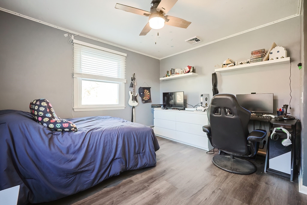 property viewer photo 24