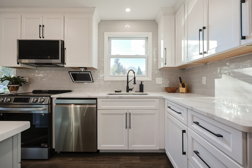 property viewer photo 7
