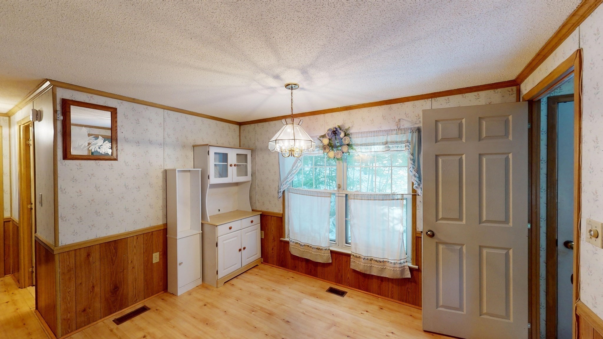 property viewer photo 12