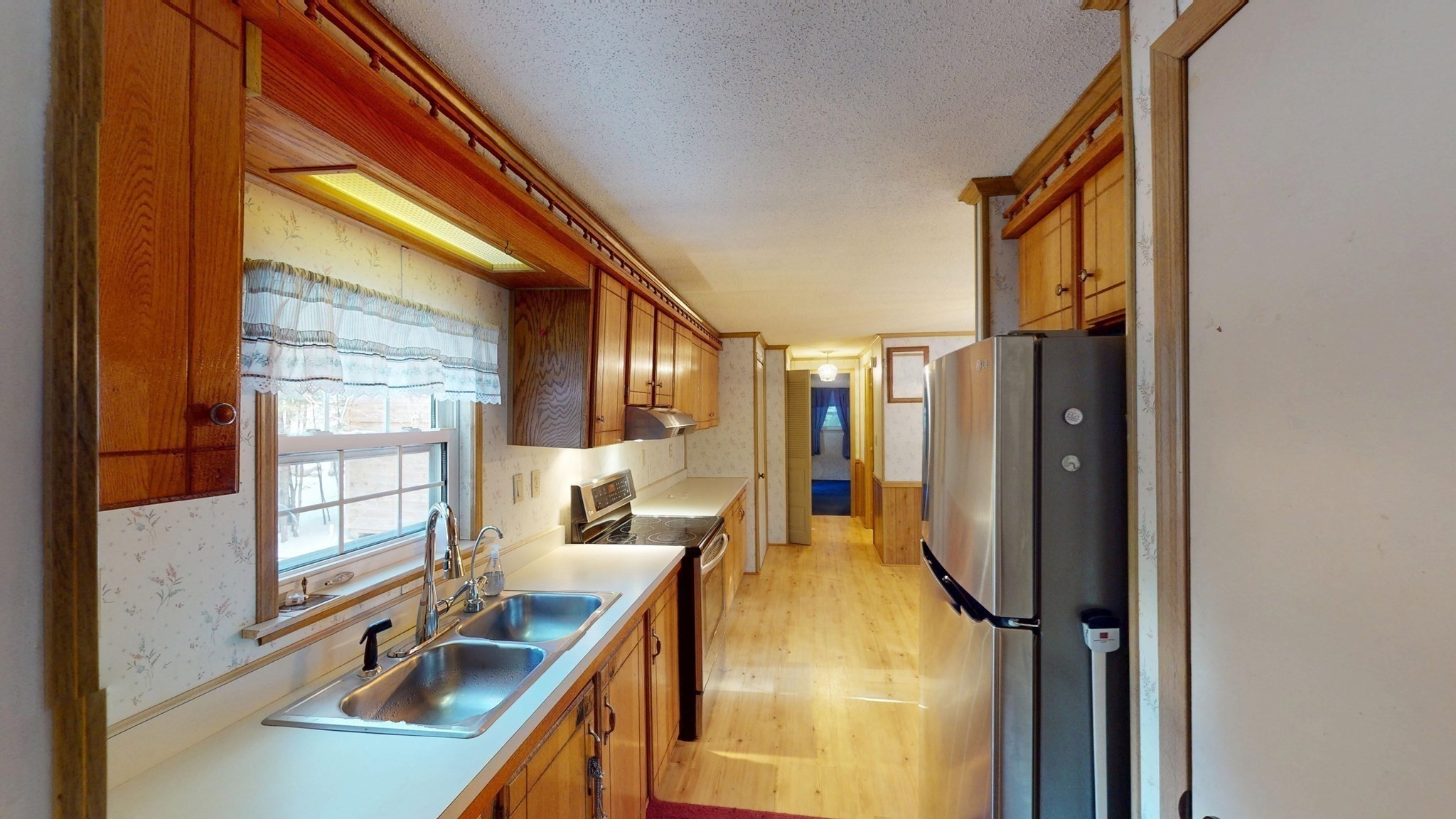 property viewer photo 8