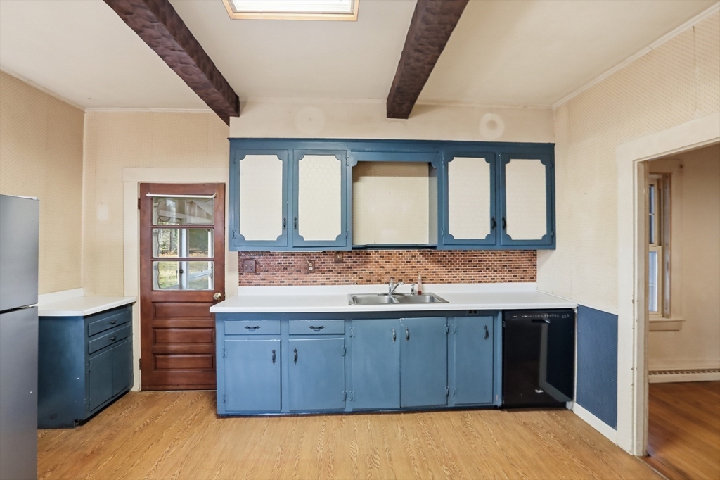 property viewer photo 13