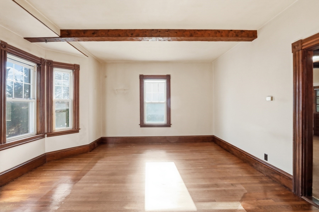 property viewer photo 18