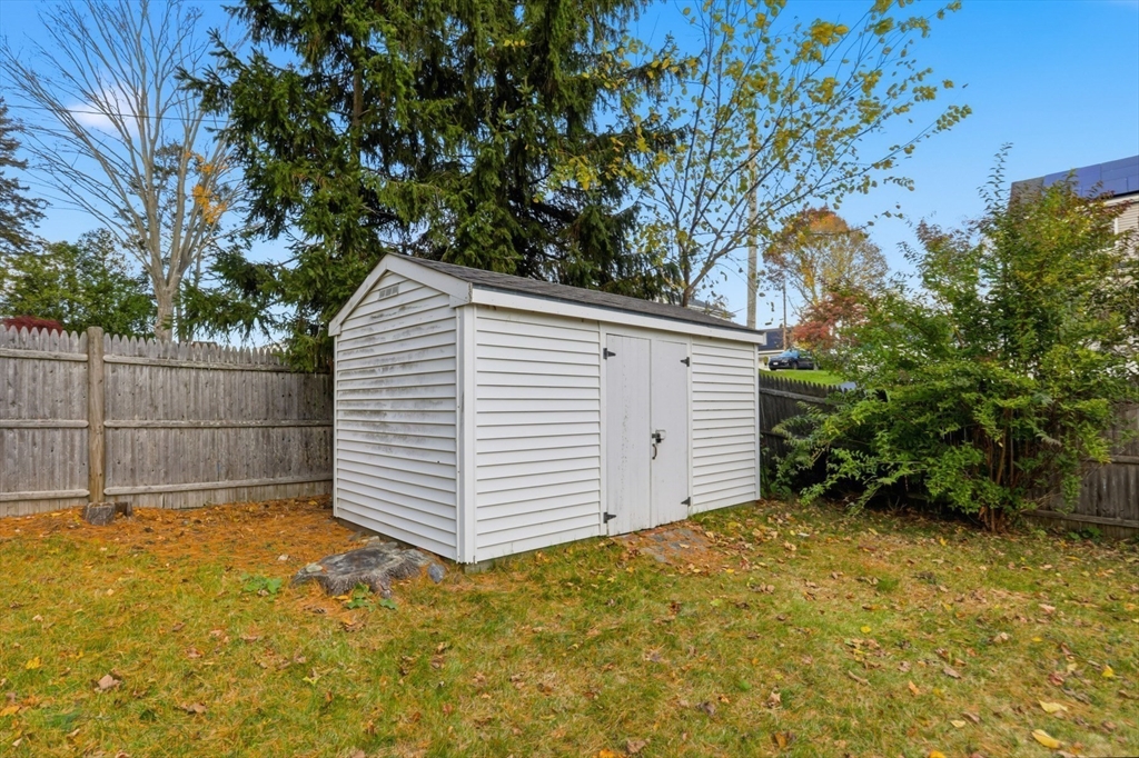 property viewer photo 7