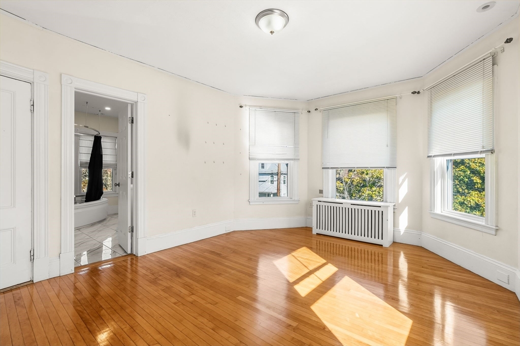 property viewer photo 20