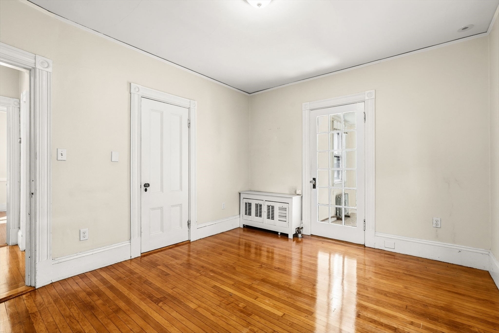 property viewer photo 25