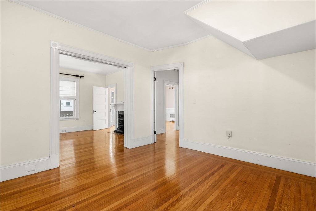 property viewer photo 3