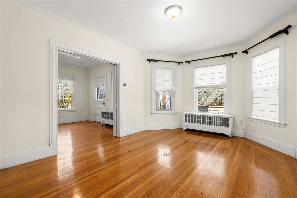 property viewer photo 8