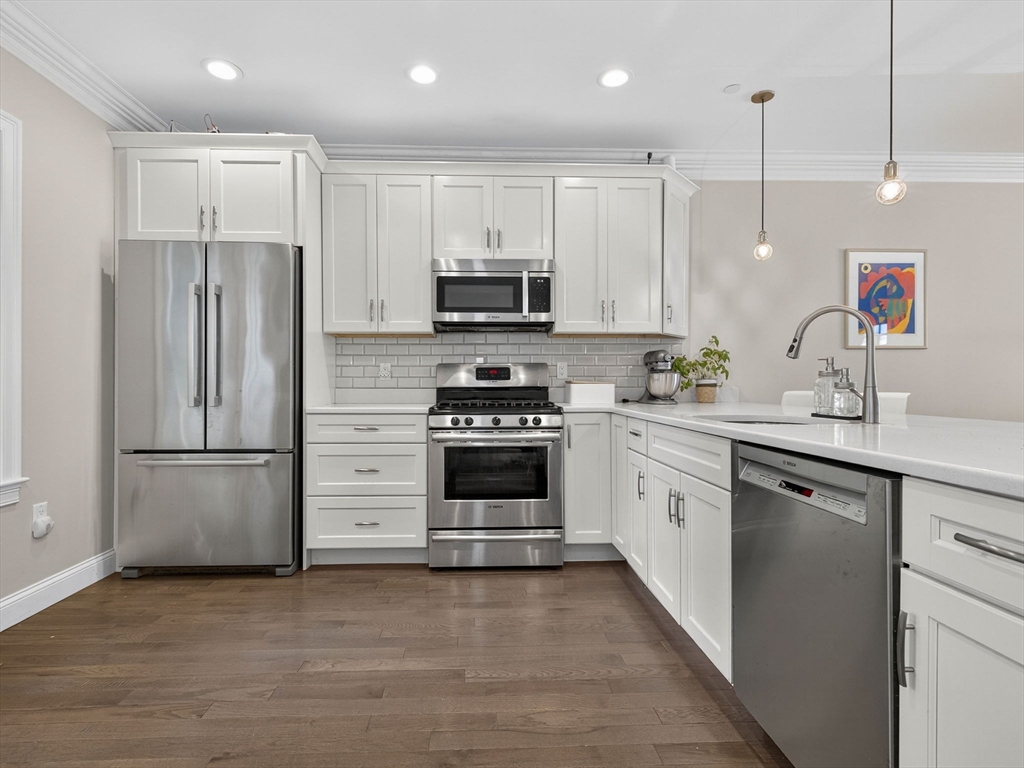 property viewer photo 10
