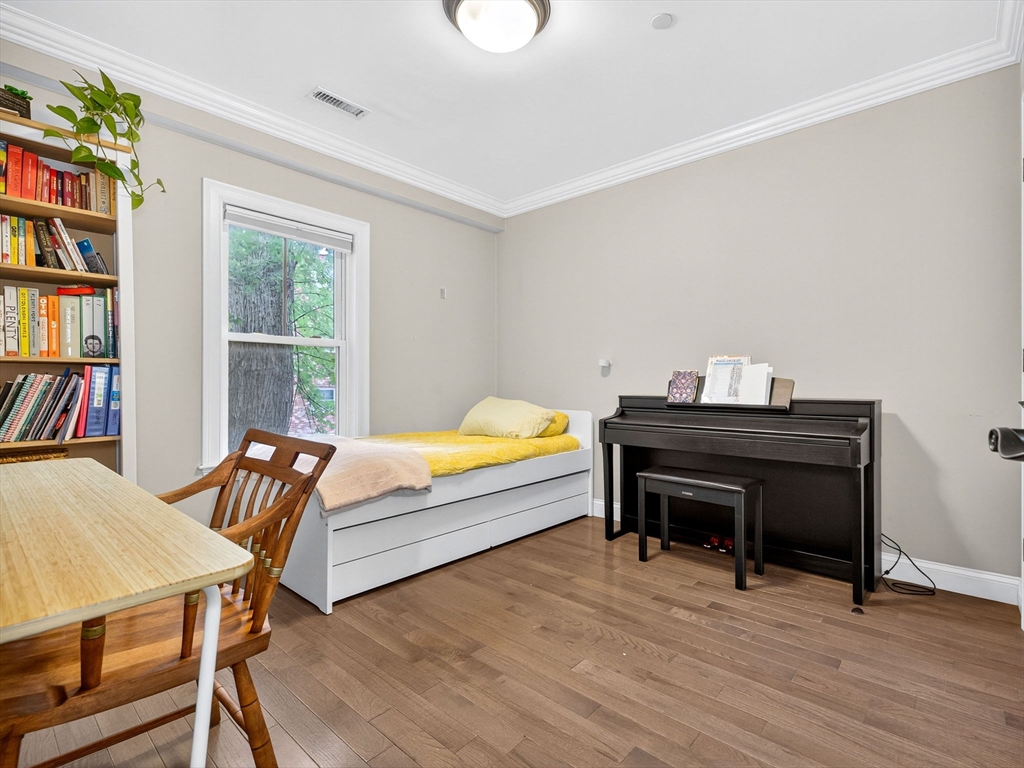 property viewer photo 15