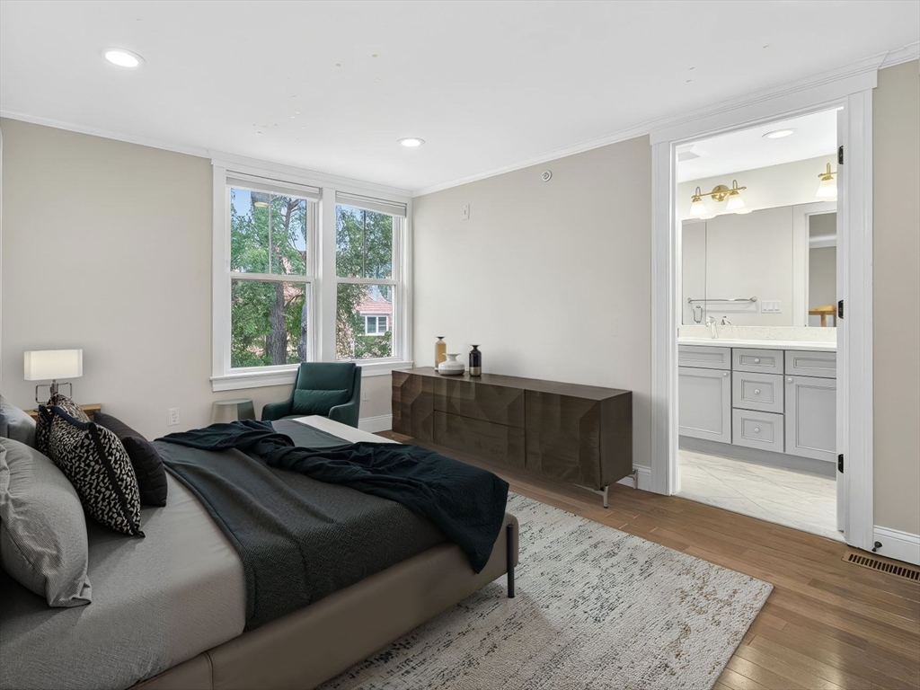 property viewer photo 19