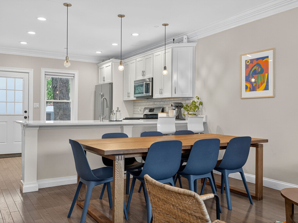 property viewer photo 7