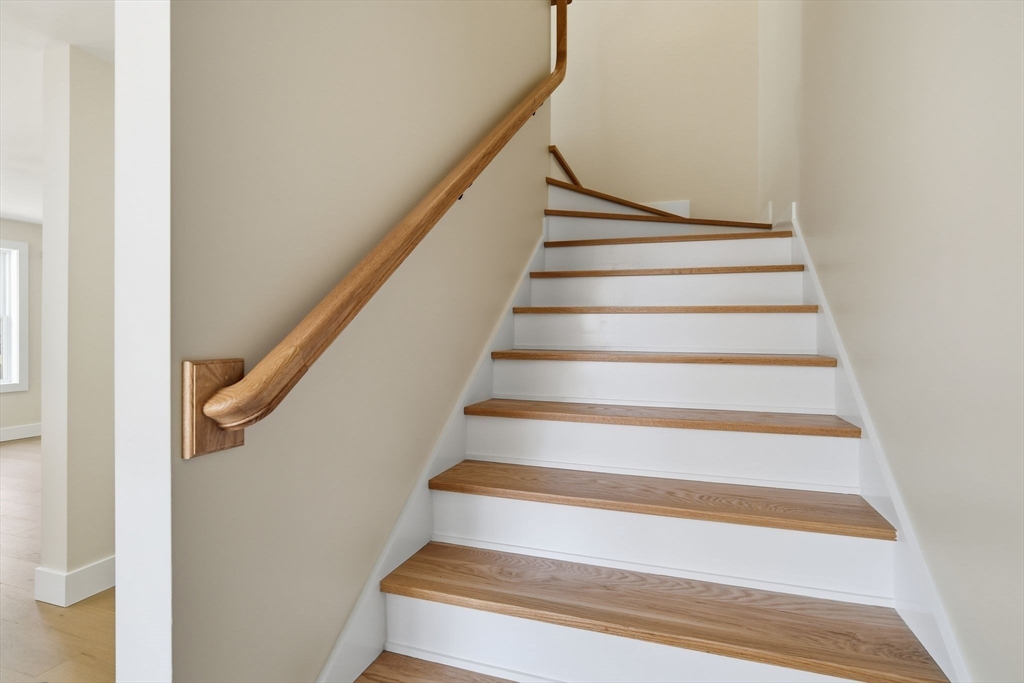 property viewer photo 16