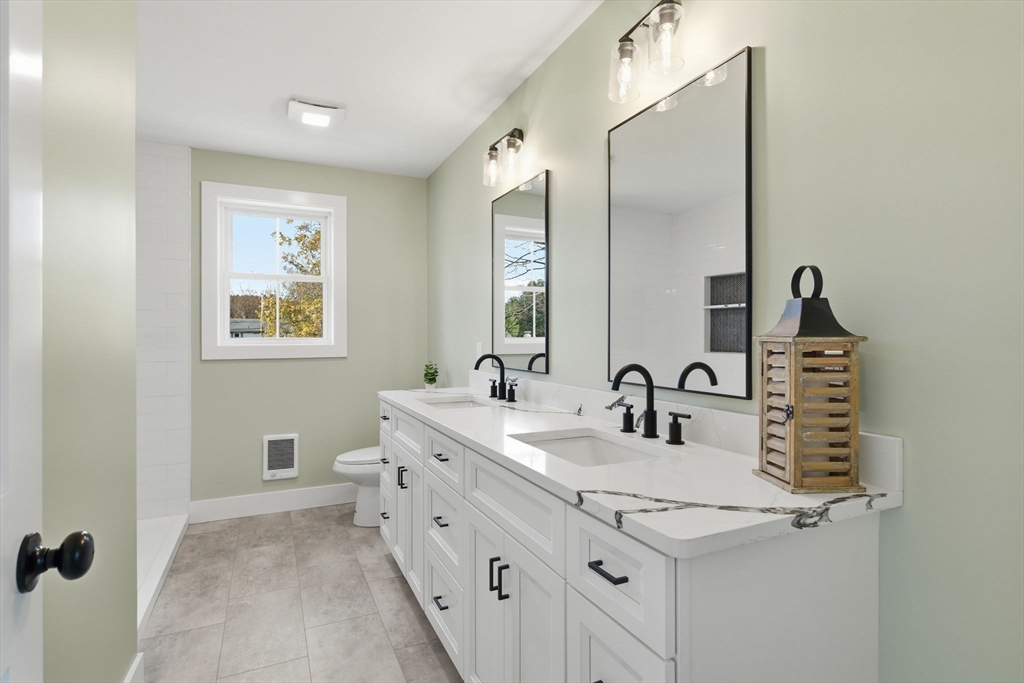 property viewer photo 24
