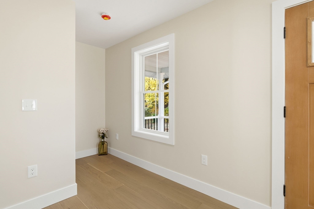 property viewer photo 26