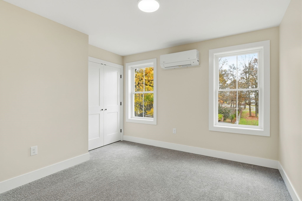 property viewer photo 30