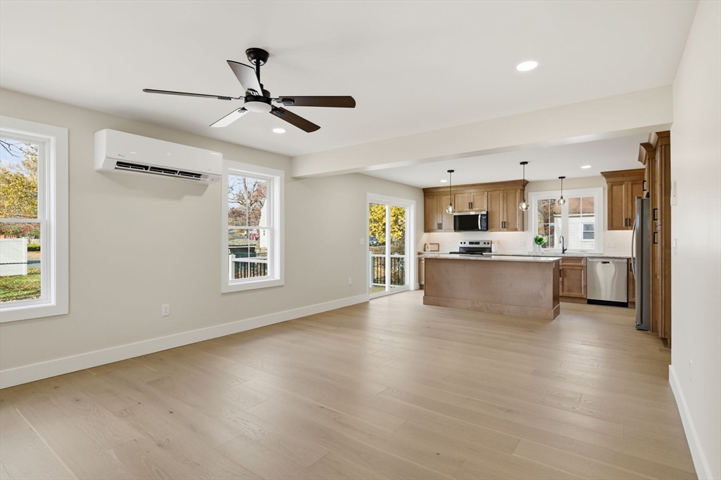 property viewer photo 6