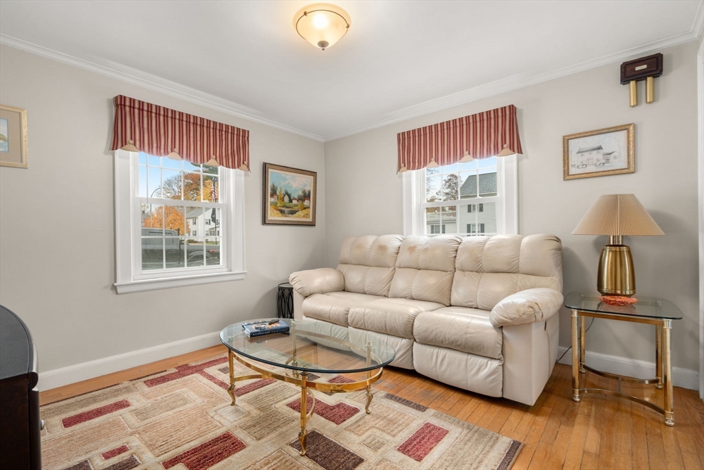 property viewer photo 3