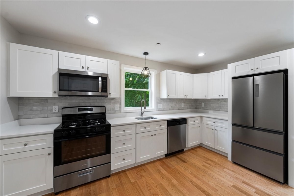 property viewer photo 13