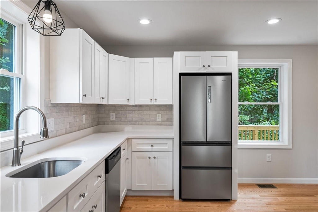 property viewer photo 15